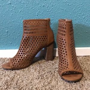 Women’s Heeled Booties